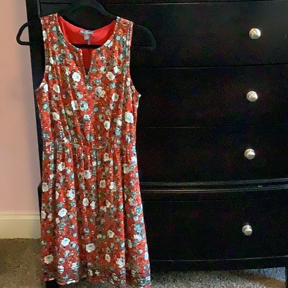 NWT beautiful floral dress